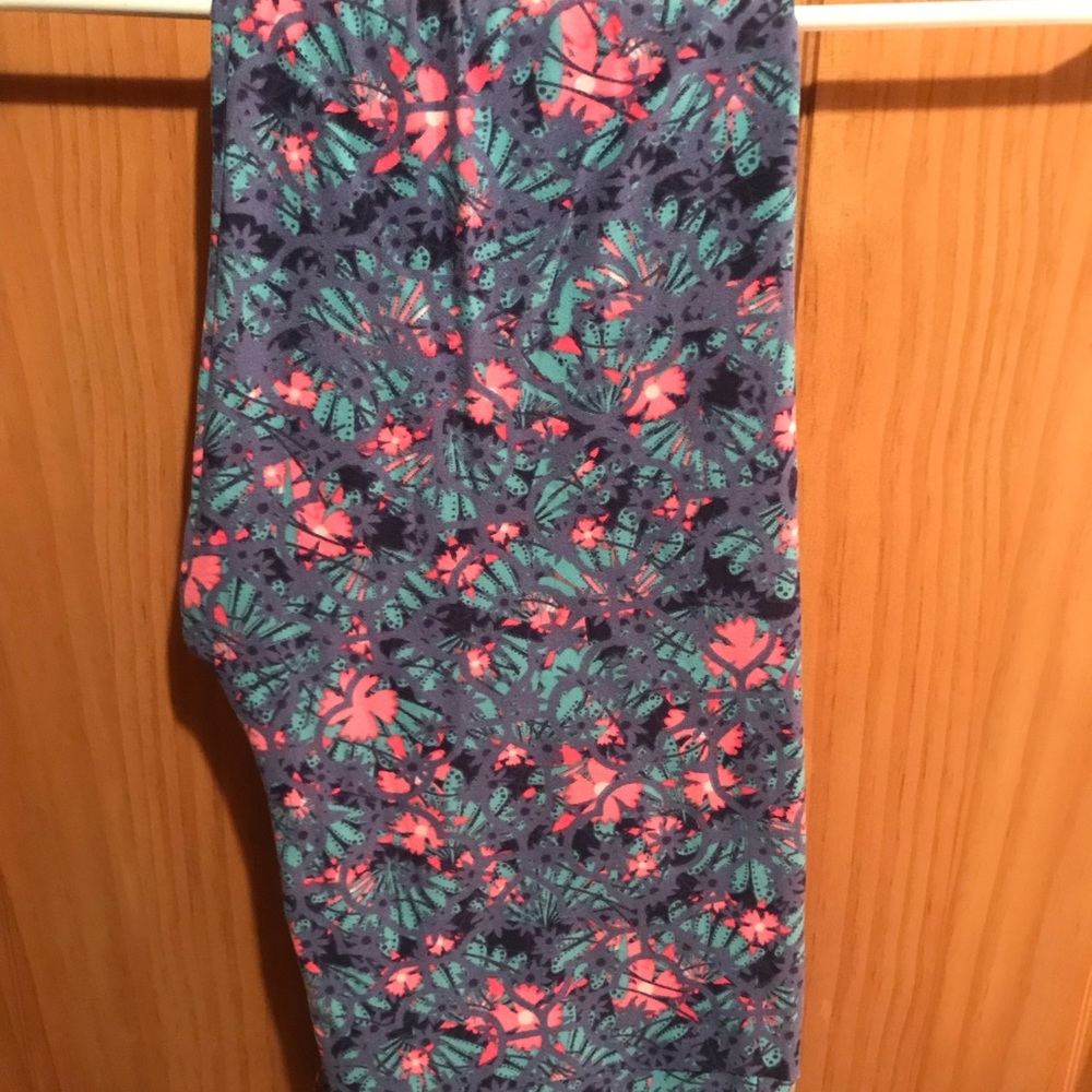 NWT OS LLR Pink Floral Print w/Overlay Leggings